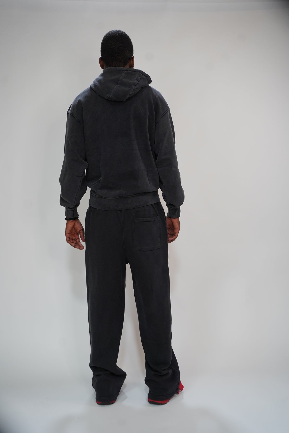 YB OVERSIZED SWEATSUIT